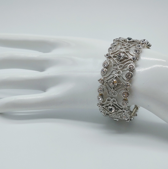 Vintage Rhinestone Silver Tone Metal Filigree Stretch Bracelet - Picture 3 of 7